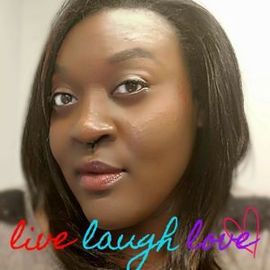 Meet your Posher, Whitney